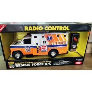 1994 Buddy L Rescue Force Radio Control Ambulance 5651U In Box NOS PLEASE READ